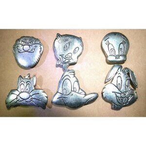 Vintage Warner Bros Looney Tunes Pewter Brooch Pin Set Featuring Bugs Bunny Twee